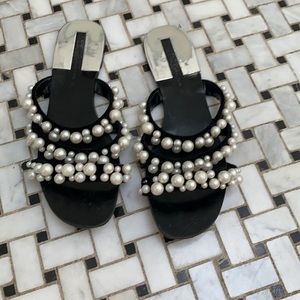 Zara pearl slides